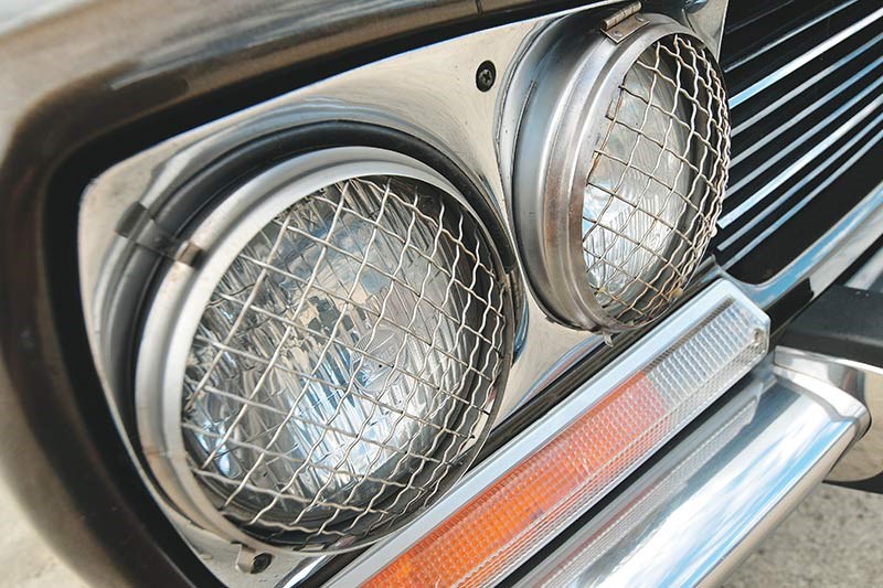 peugeot 504 headlight