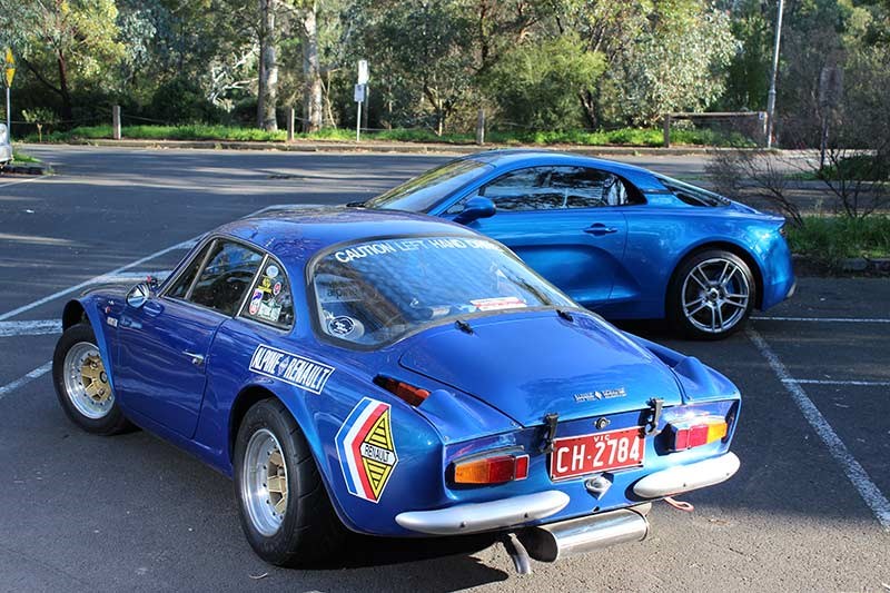 renault alpine comparison 2