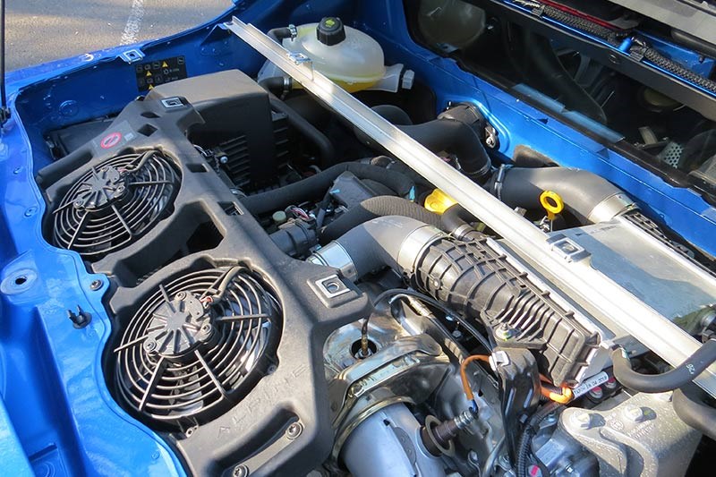 renault alpine engine bay