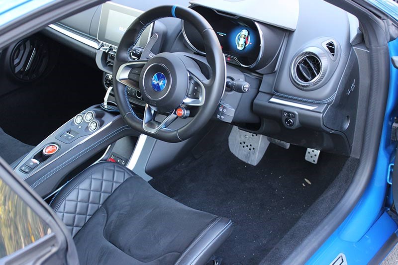 renault alpine interior 2