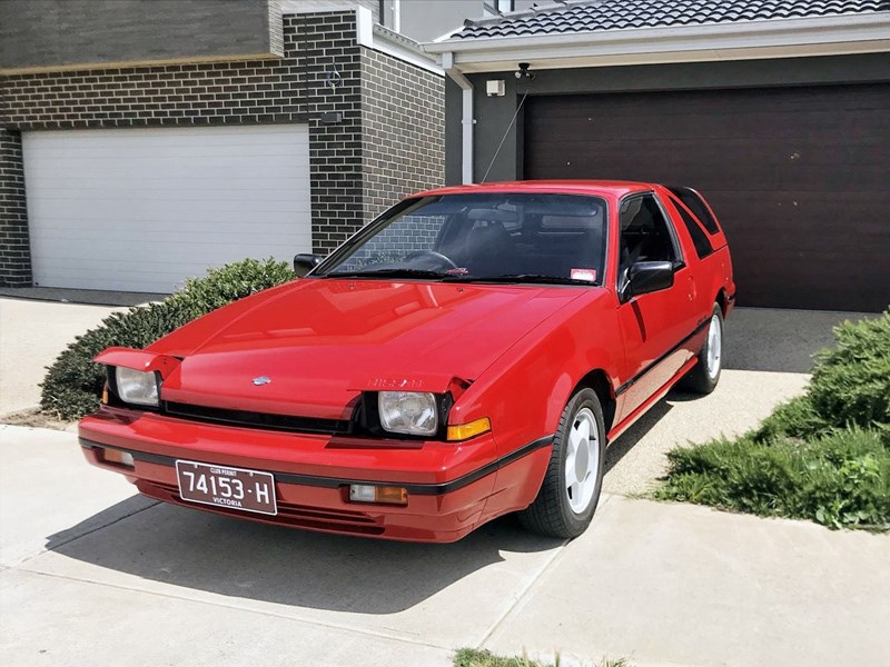 Nissan EXA front side