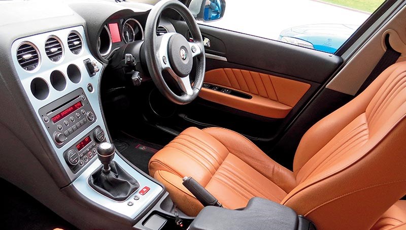 alfa romeo 159 interior