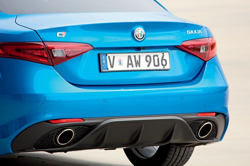 alfa romeo giulia rear