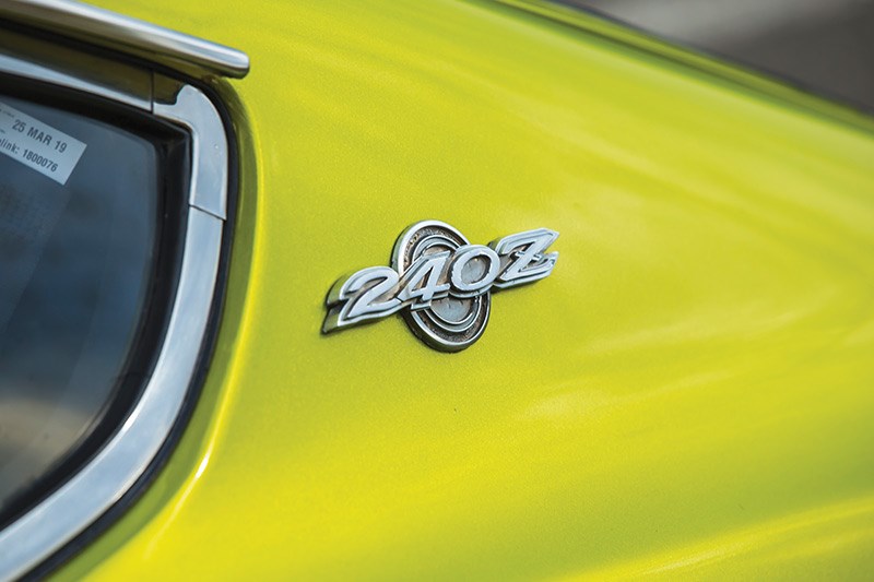 datsun 240z badge