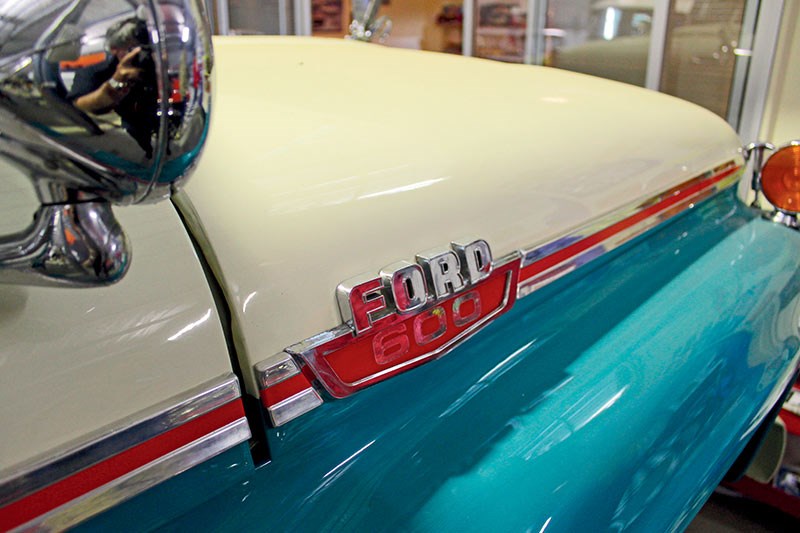 ford pickup 2