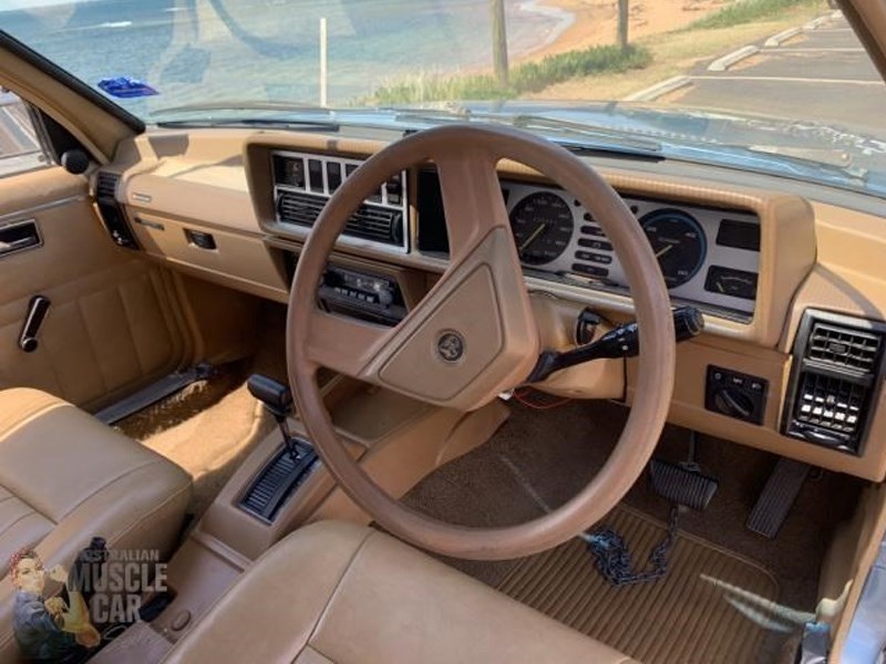 vc commodore interior