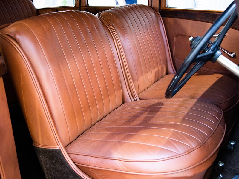 1927 Rolls Royce Lorbek interior front