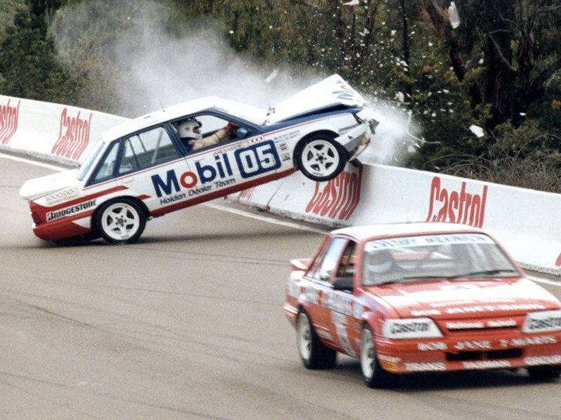 Brock VK crash Moffat