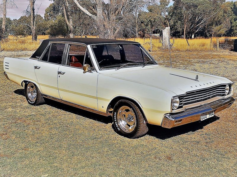 Chrysler VE Valiant VIP