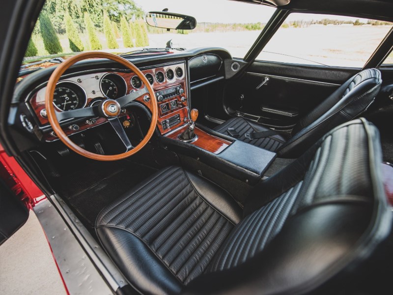 Toyota 2000GT for auction interior
