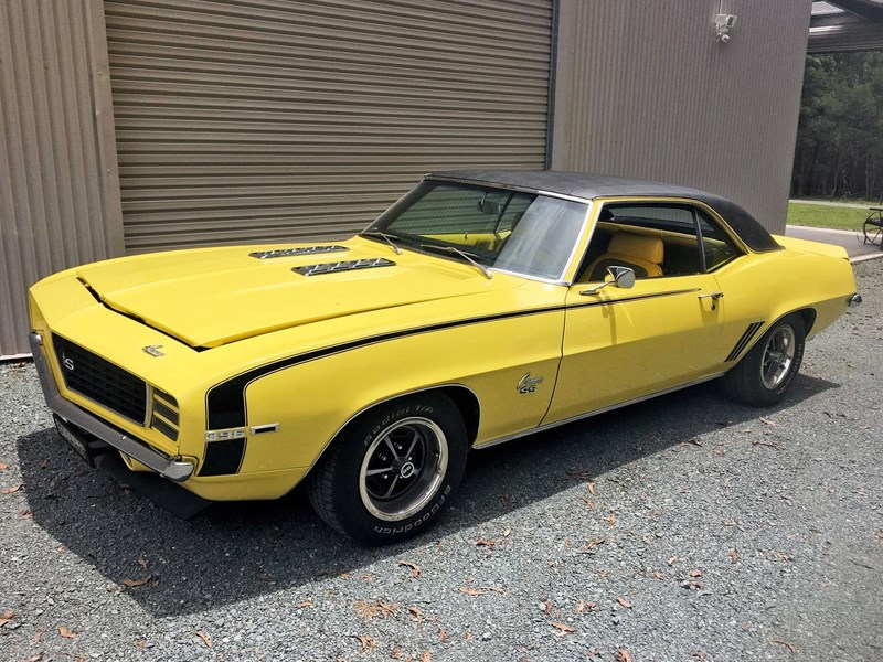 camaro ss front side