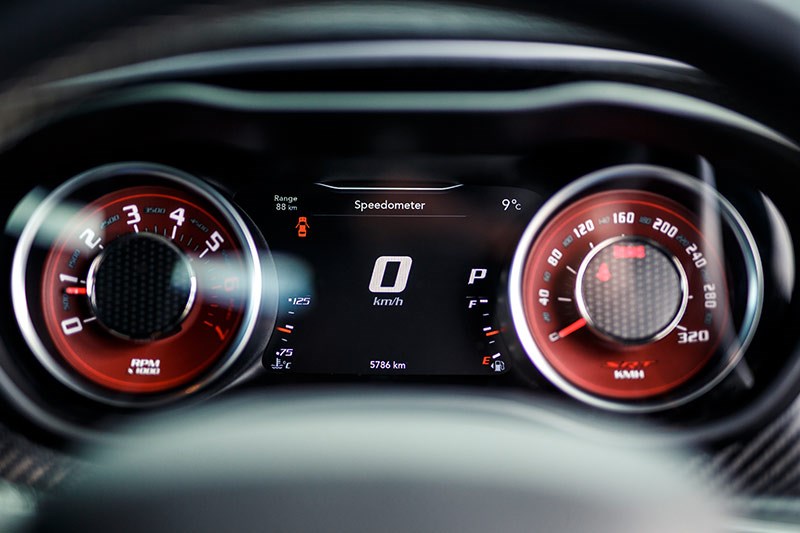 dodge hellcat dash