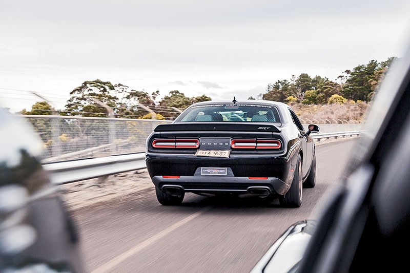 dodge hellcat onroad