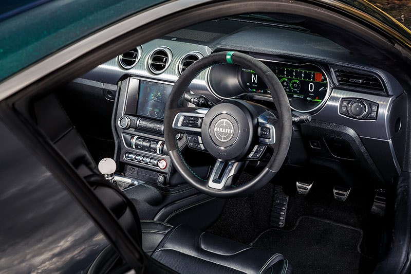 ford mustang bullitt interior