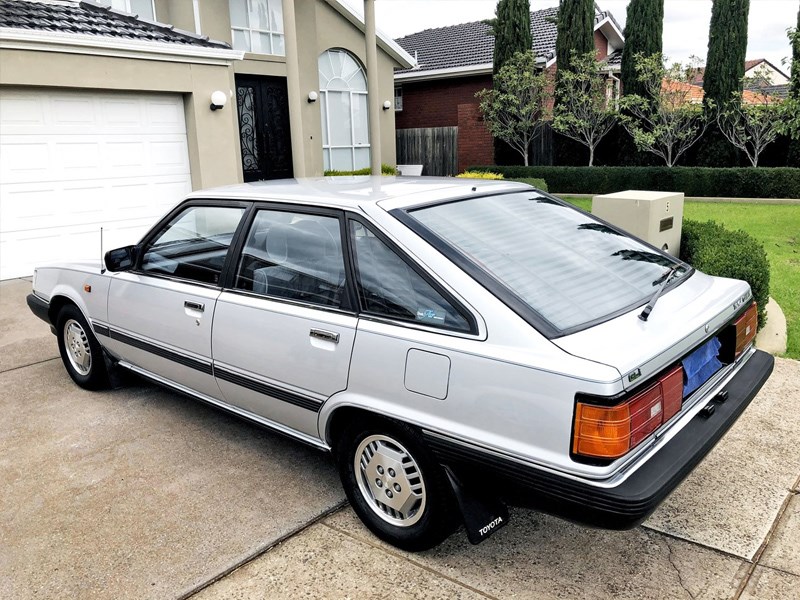 Camry GLI rear side