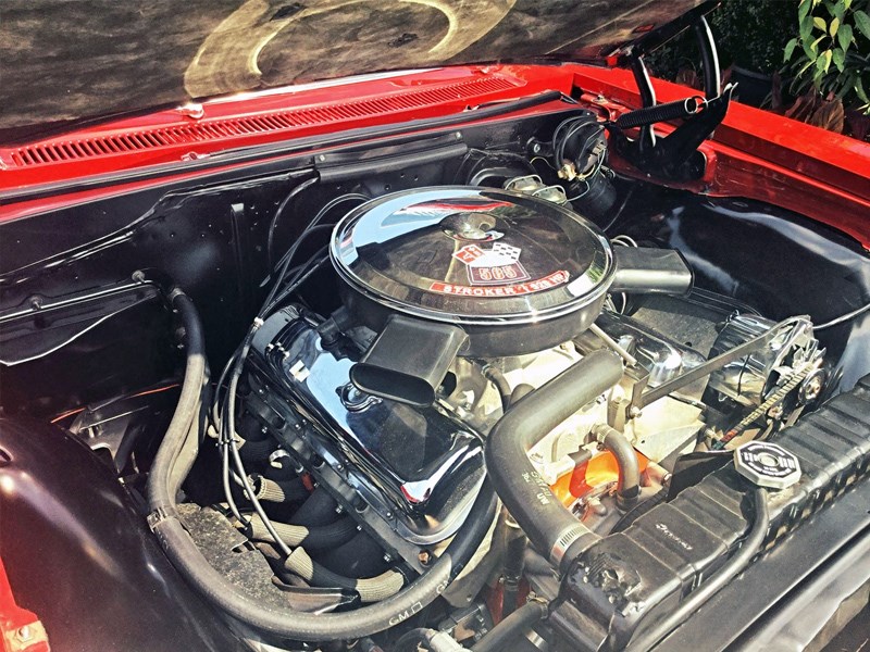 Chevrolet Impala SS engine