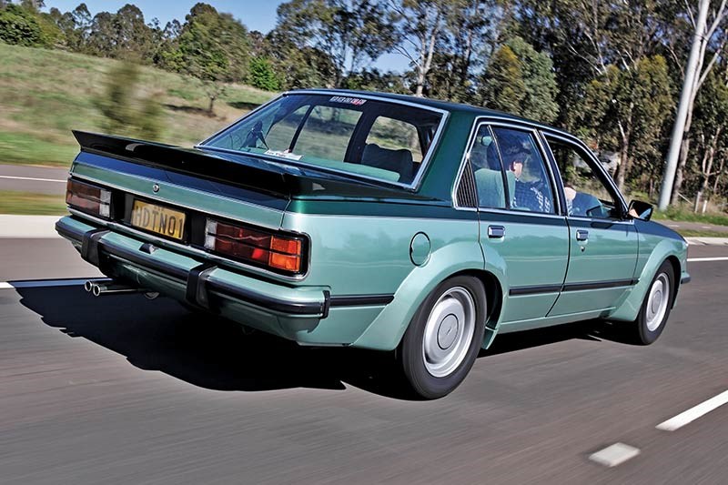 hdt commodore onroad