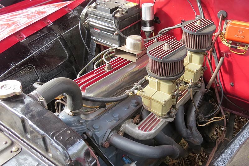 holden fj engine bay