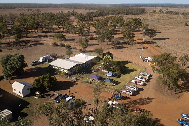 outback car trek 0522