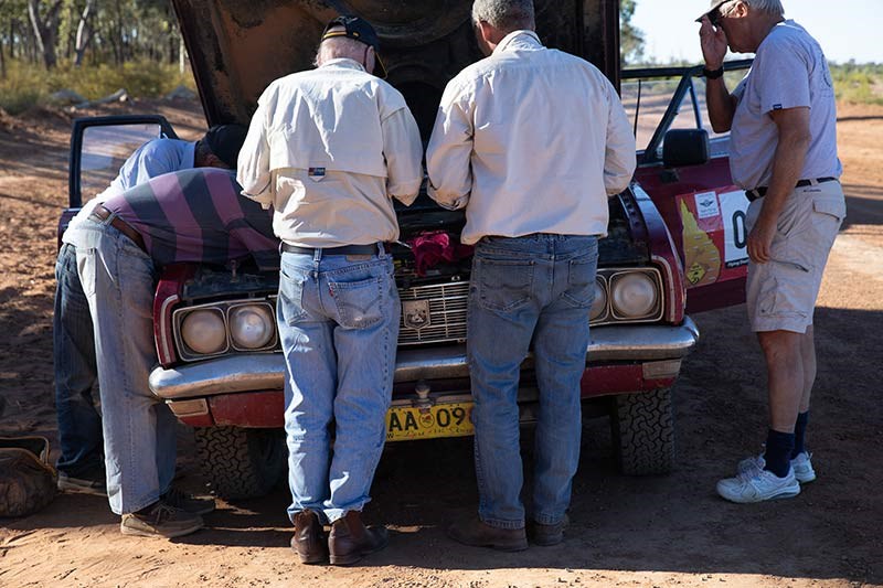 outback car trek 0890