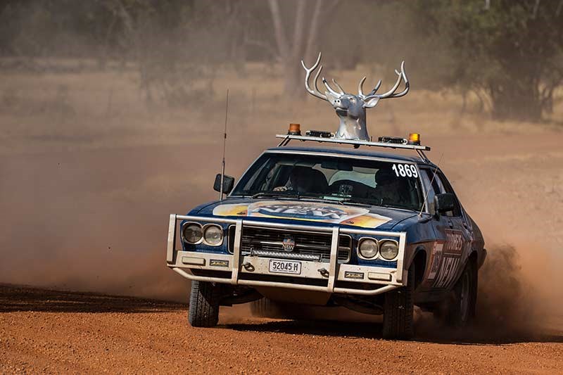 outback car trek 2716