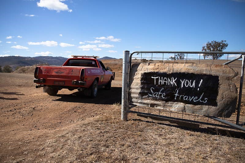 outback car trek 8404