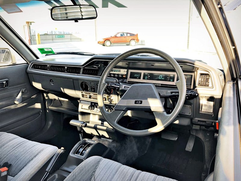 Subaru Leone interior
