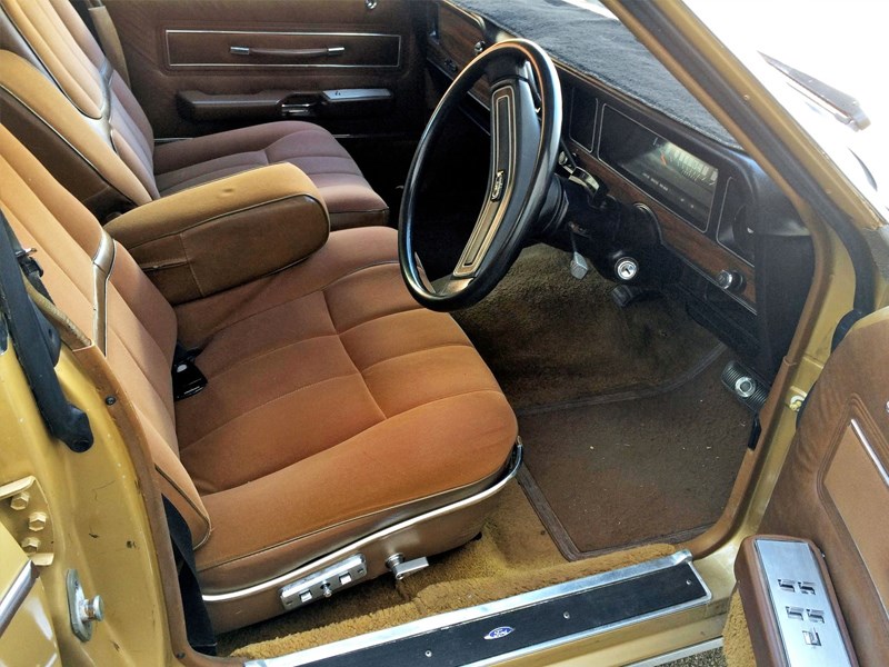 ZH Fairlane front interior