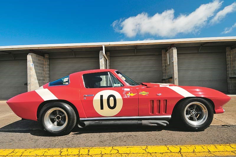 peter brock corvette 11