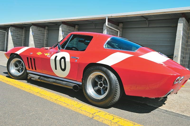 peter brock corvette 8