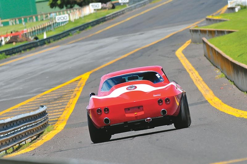 peter brock corvette sandown 3