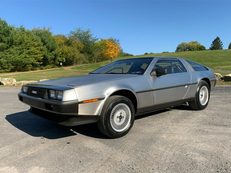 1200 mile delorean front side