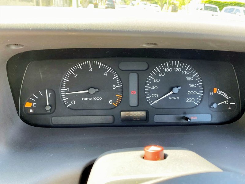 EF Falcon tempter interior odometer