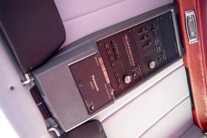 Colin Chapmans Lotus interior stereo