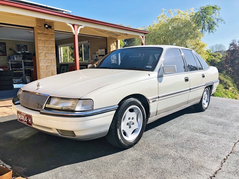 Holden VQ Caprice front side