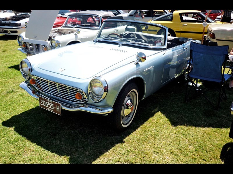 Honda S600 front side