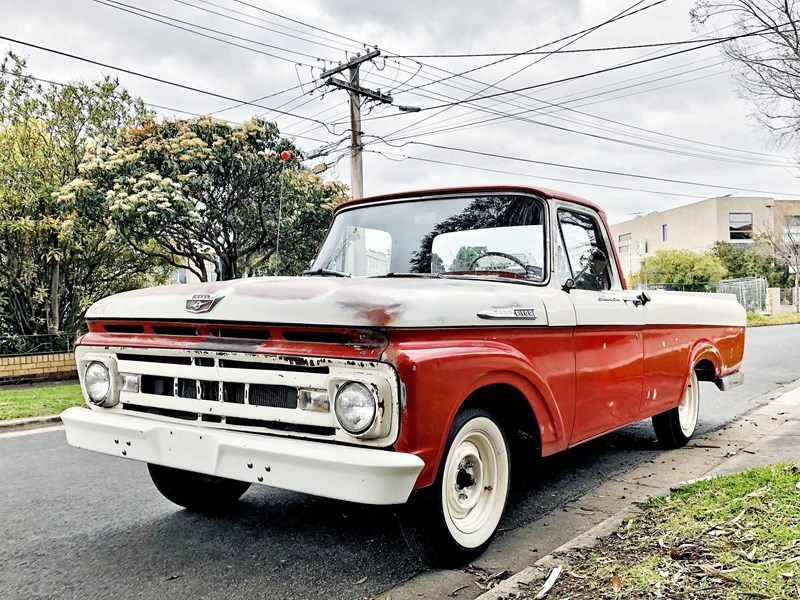 1961 F100 front other side