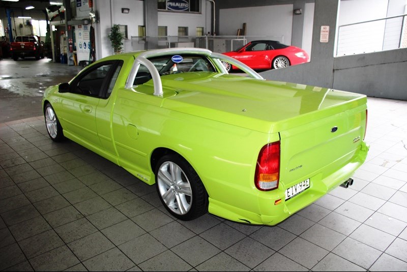 BA XR6T rear side