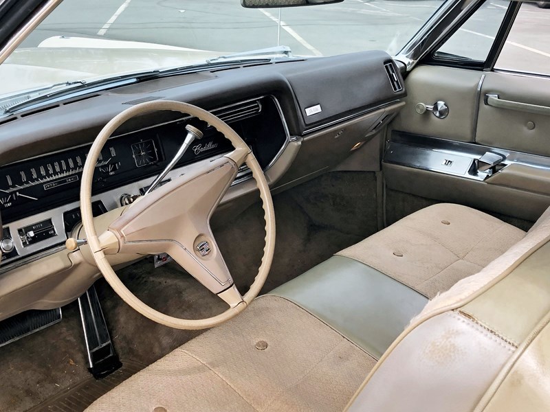 Cadillac coupe deville interior