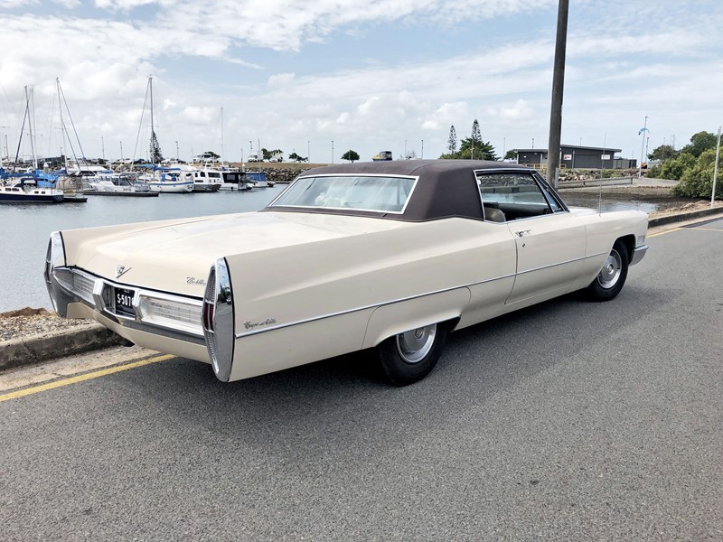 Cadillac coupe deville rear side