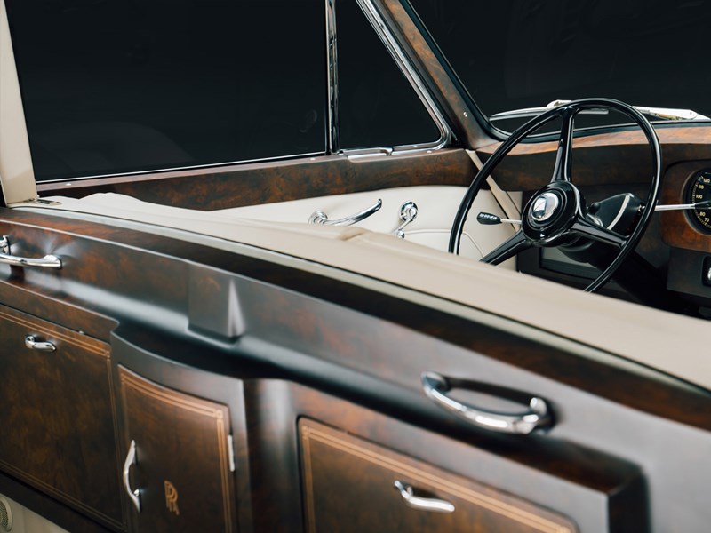 Electric Rolls Royce interior