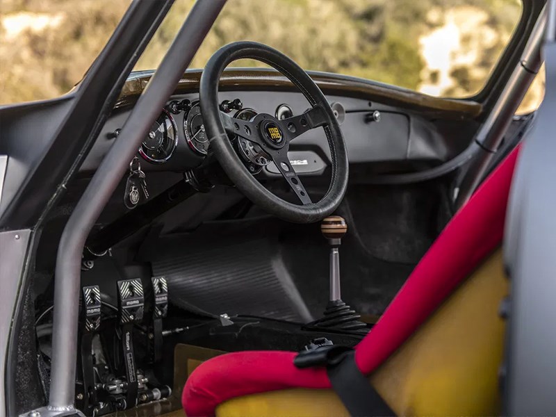 Emory Outlaw 356 interior