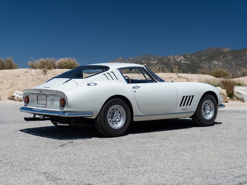 Ferrari 275gtb online record rear side