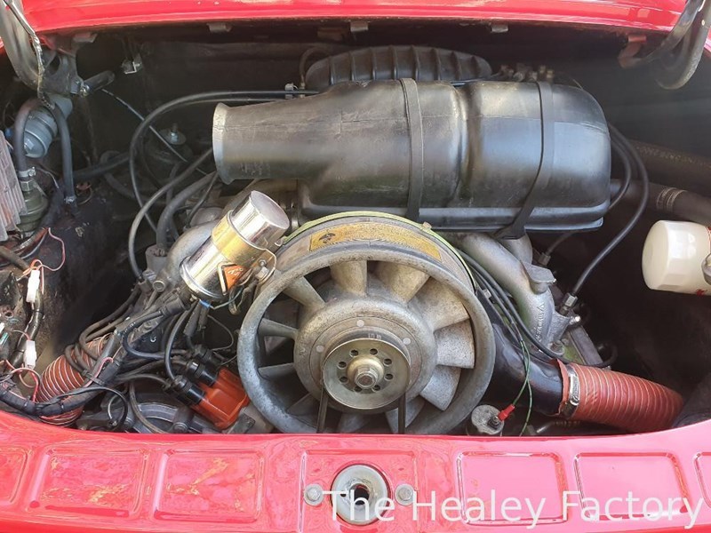 Porsche 911T engine