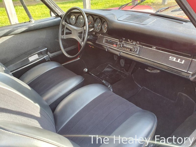 Porsche 911T interior