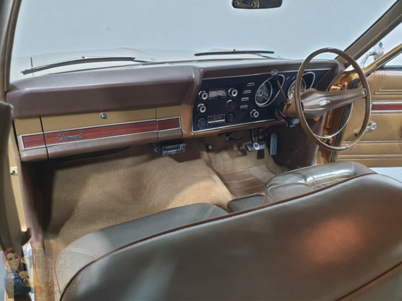 XW Fairmont interior dash