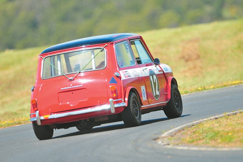 mini cooper ontrack