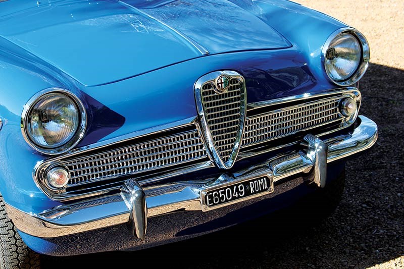 alfa romeo giulietta grille