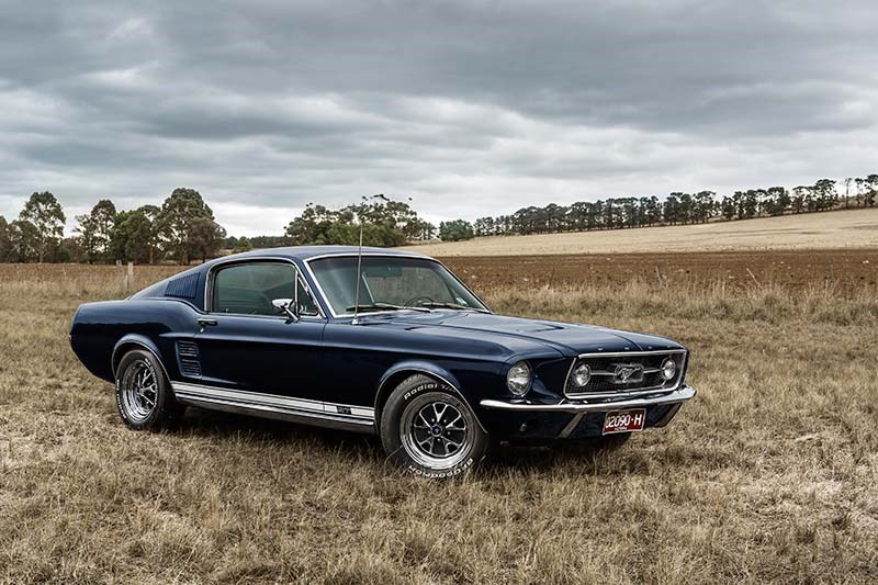 1967 FORD MUSTANG GT390 FOUR SPEED park