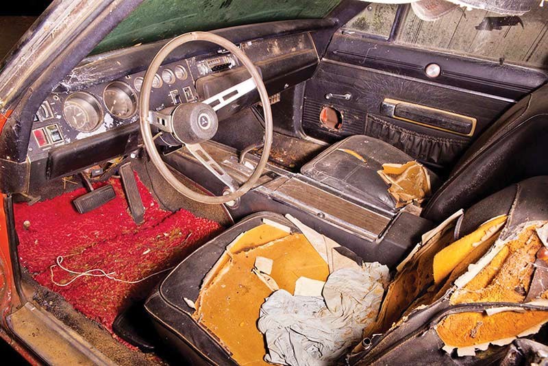 1969 dodge charger daytona barn find interior